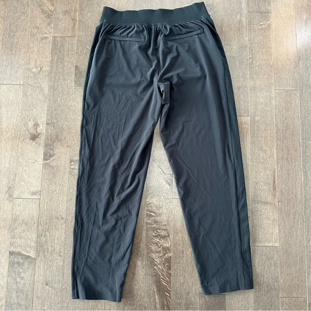 Athleta Brooklyn Mid Rise Ankle Pant Black Travel Athleisure  Size 4 - Picture 10 of 12
